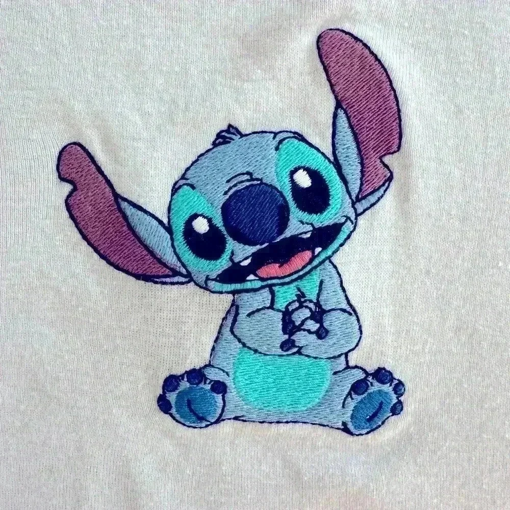 Disney Ligh Purple Embroidered Lilo and Stitch T-shirt (597)